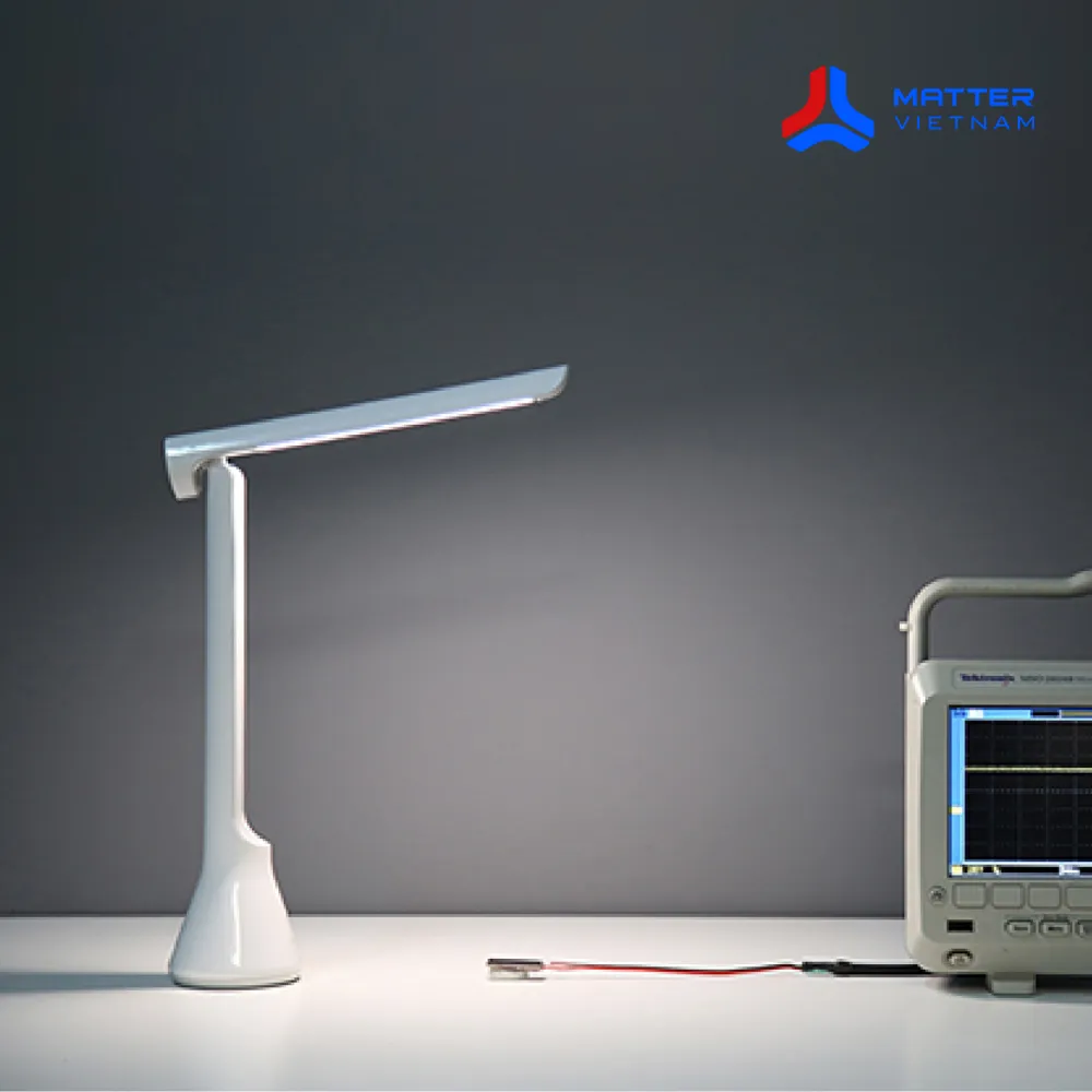 den-ban-hoc-pin-sac-yeelight-z1-yeelight-led-folding-desk-lamp-z1 (1)