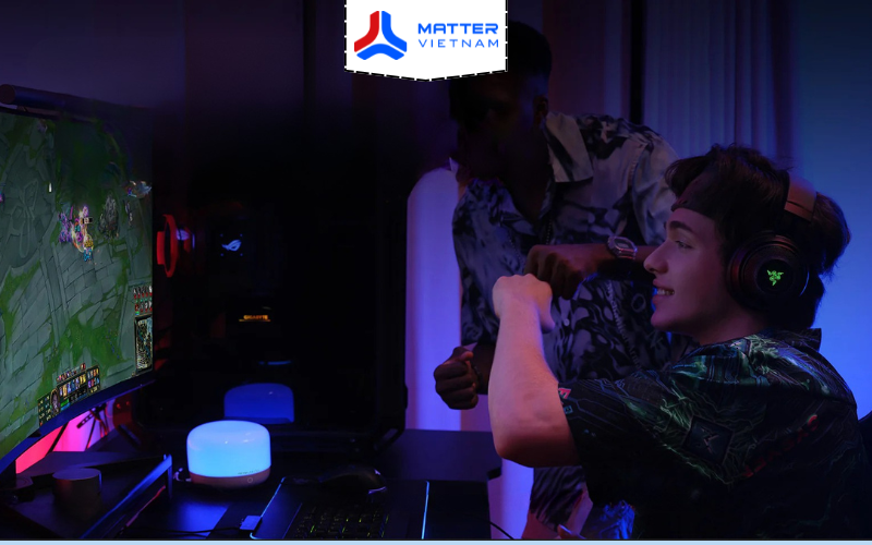 Den De Ban D2 – Den Ngu De Ban Yeelight D2 Nho Gon Thong Minh Va Tinh Te 5